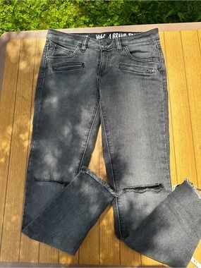Volcom skinny jeans low-rise